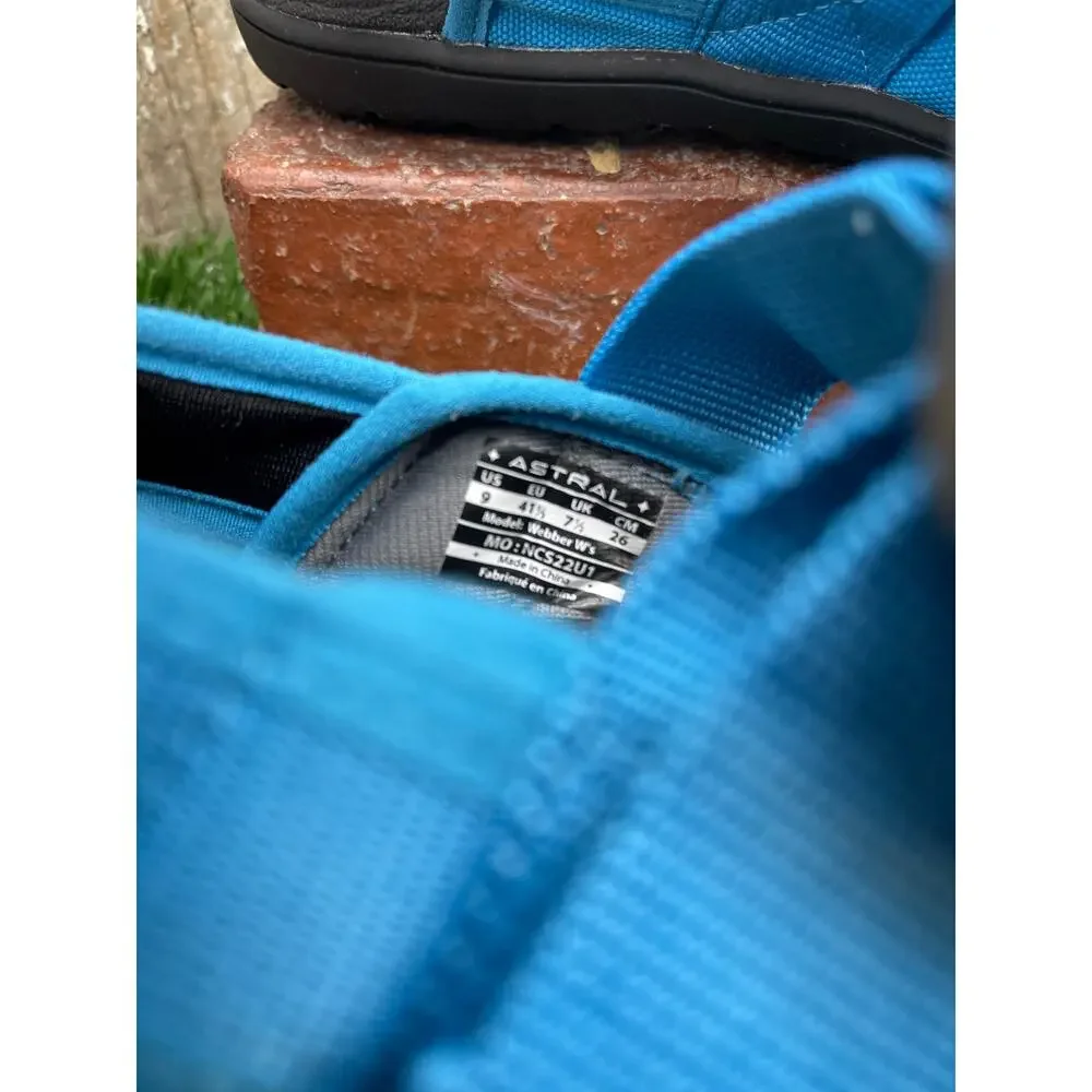 Astral Webber's M Blue Sandals Men's 9